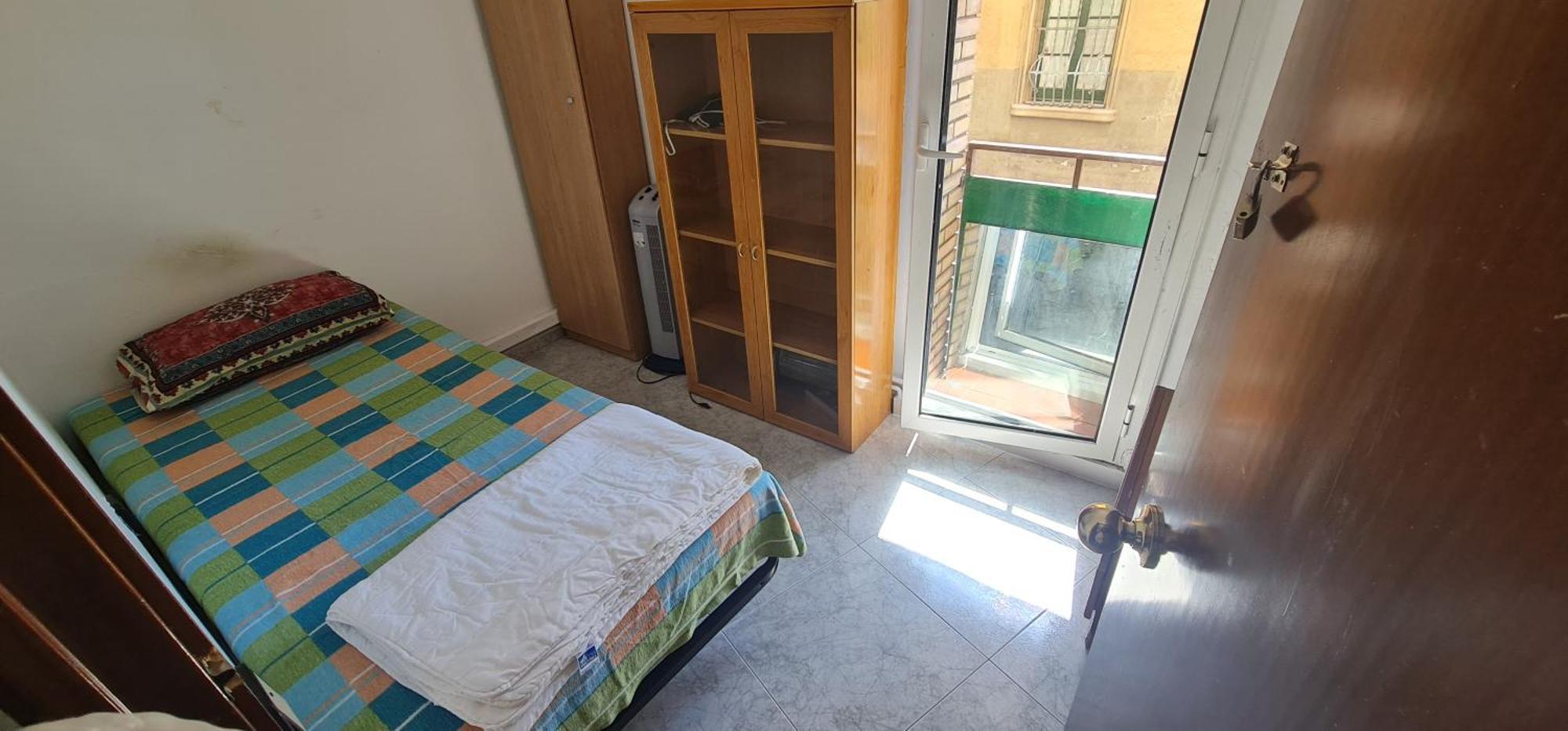 Sunny Room In A Shared Apartment In Rubí Exterior foto