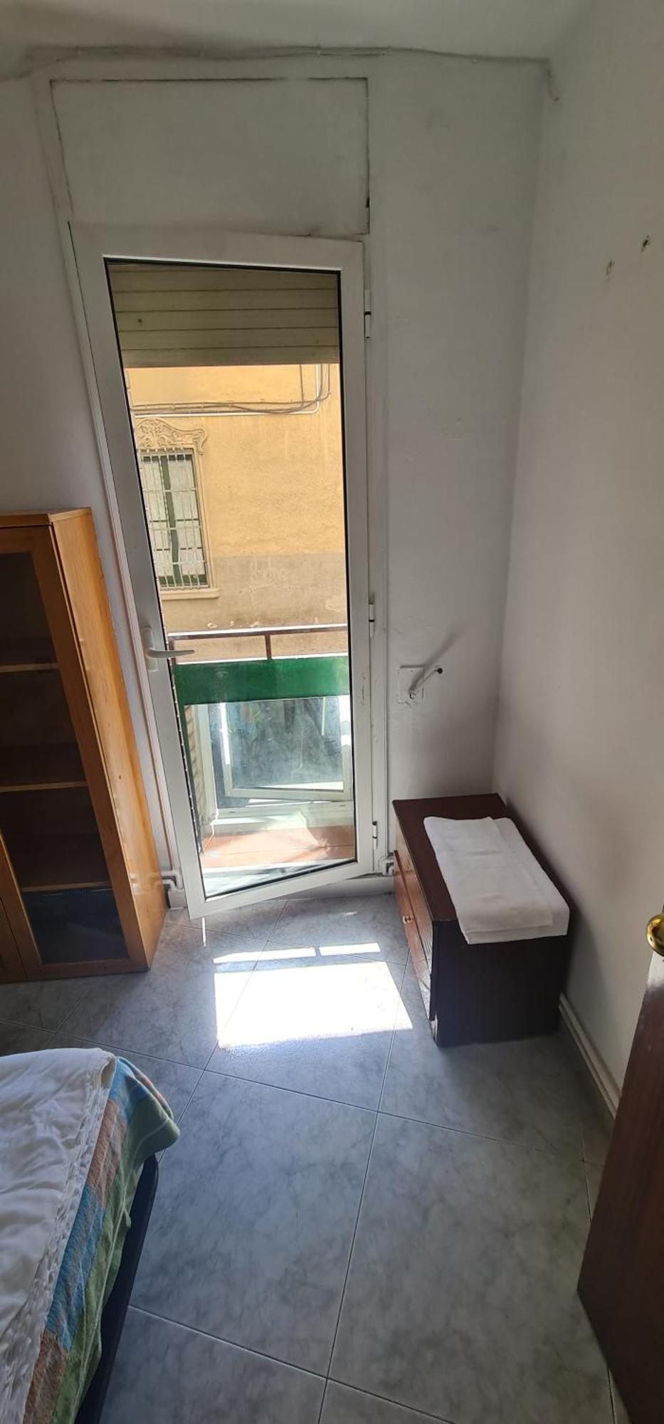 Sunny Room In A Shared Apartment In Rubí Exterior foto